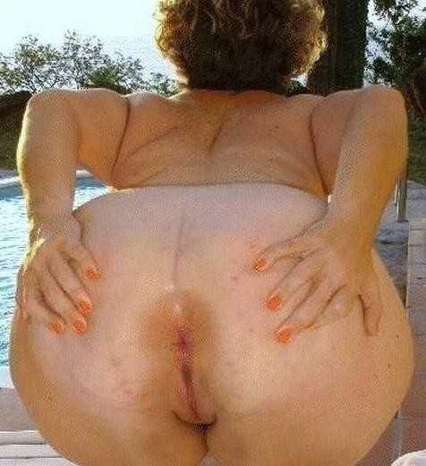 Mom Fat old Granny Chubby Big Round Ass - Plumper Mature Butt - Anal Booty
