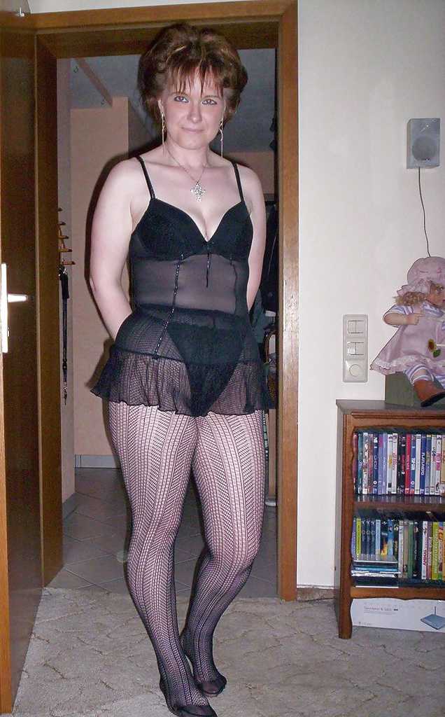 Mature and Granny Pantyhose part 1