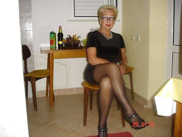 Milf and matures in stockings. Final !